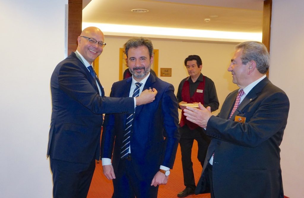 ingresso Concetto con donazione a UNICEF